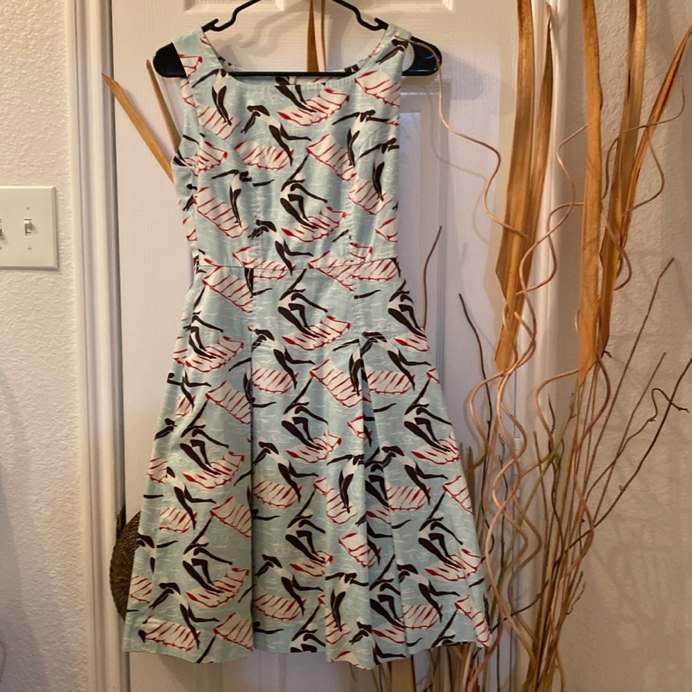 Carolina Herrera Midi Dress size 4